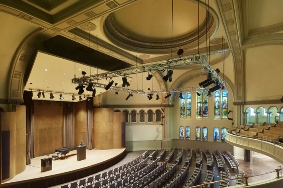 Photo of the Bourgie Hall